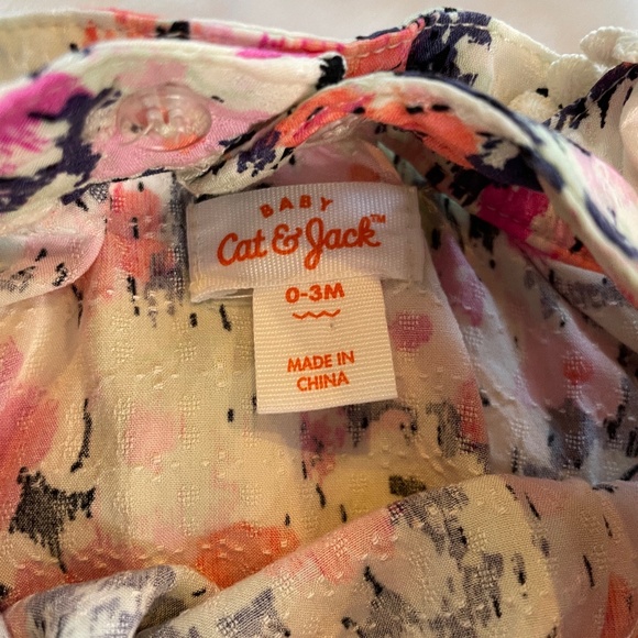 Cat & Jack Floral Romper Baby Infant 0-3M Pink Orange Gray White New with Tags - Picture 5 of 7